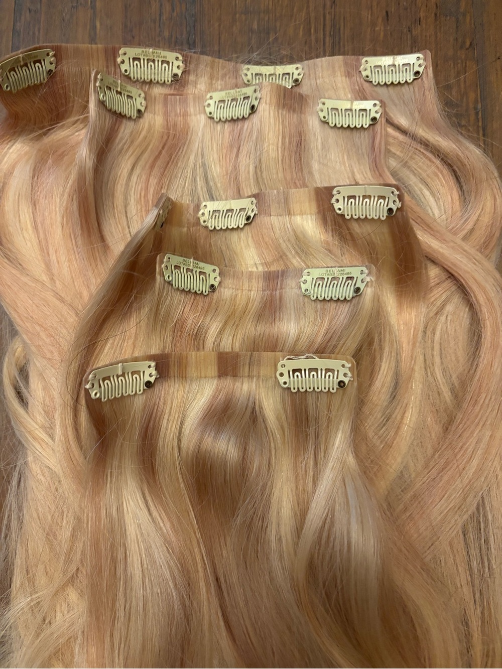 Bellami silk seam 140g butter blonde 16 inch extensions - Picture 9 of 12